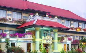 โรงแรมผาตาดวัลเล่ย์
